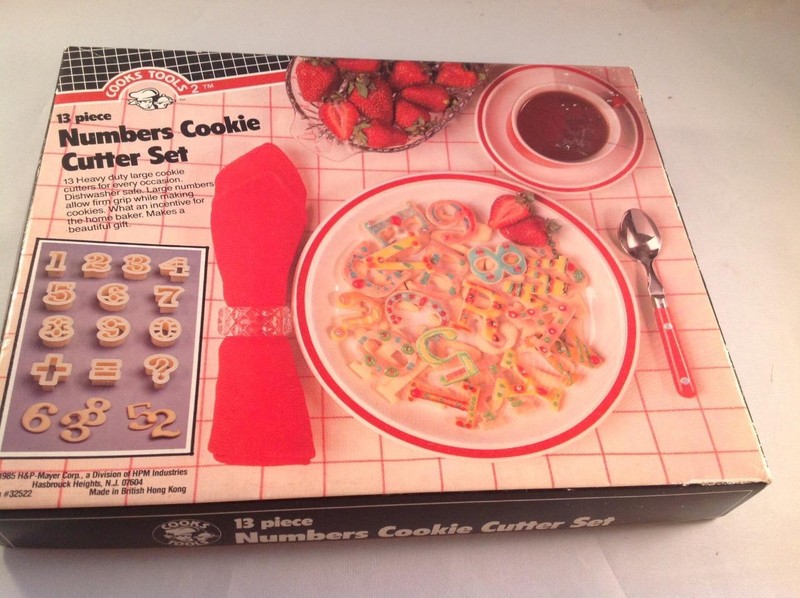Numbers Cookie Cutter Set 13 pieces New in Box Vintage