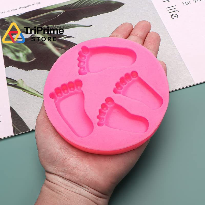 2pcs 3D Baby Feet Hands Silicone Molds for Random Color (Gray Or Pink) gallery