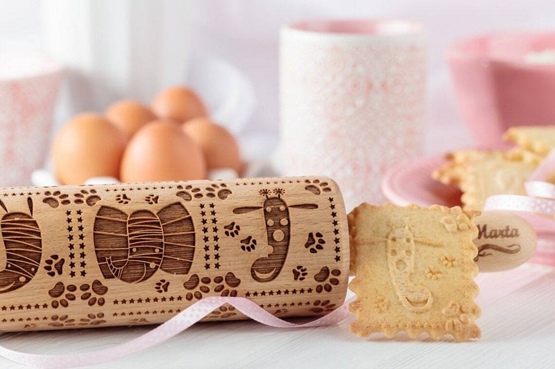 Engraved Wooden Rolling Pin Embossed Dough Roller Carved Mold African animals gallery