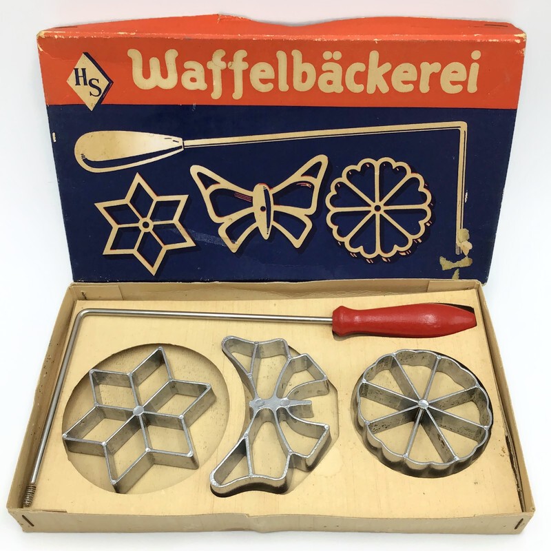Vintage HS Waffelbackerei Rosette Cookie Waffle Metal Molds Box Made in Germany