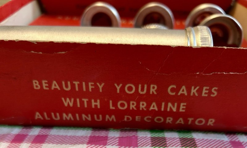 Lorraine Aluminum Cake Decorator In Original Box Vintage US Made Recipes Incl gallery
