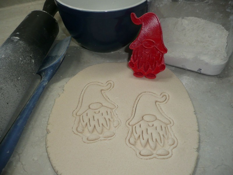 GNOME 3 DWARF GOBLIN MYTHICAL CREATURE COOKIE STAMP EMBOSSER MADE IN USA PR4507 gallery