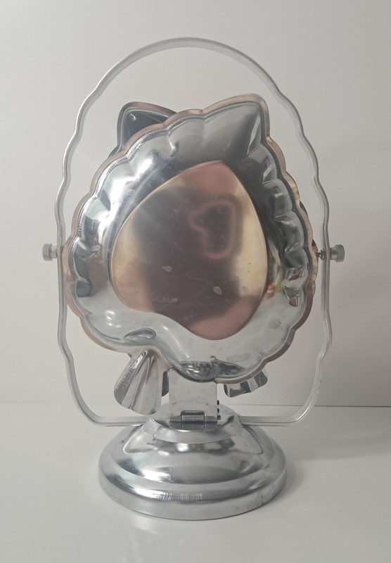 Vintage Riviera Chrome-Plated Metal 3-Tier Candy Cake Stand 1960s Hong Kong gallery