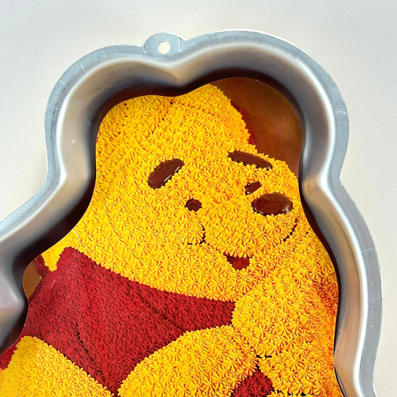 1976 Wilton Gold Tone Winnie the Pooh Cake Pan 515-401 Decorating Instructions gallery