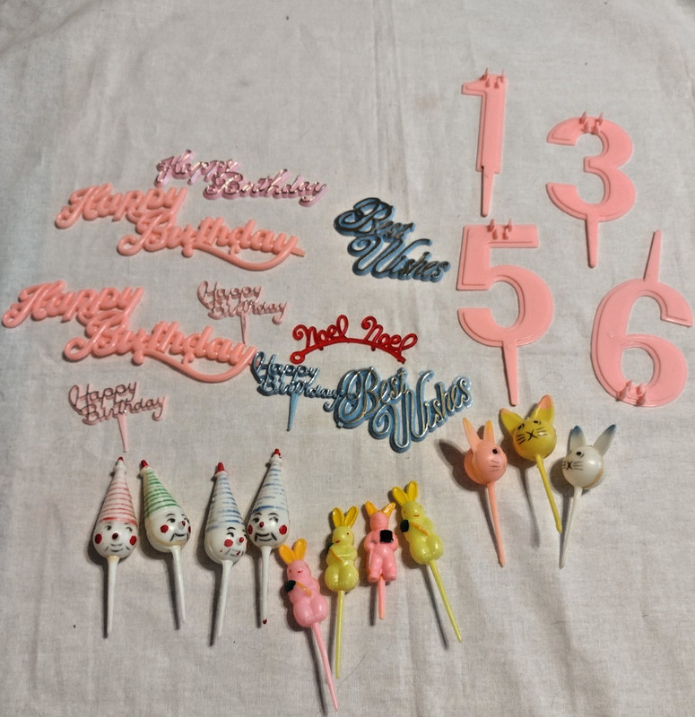 VT PLASTIC BIRTHDAY CAKE TOPPERS HAPPY BIRTHDAY CLOWNS BUNNIES CATS NUMBERS