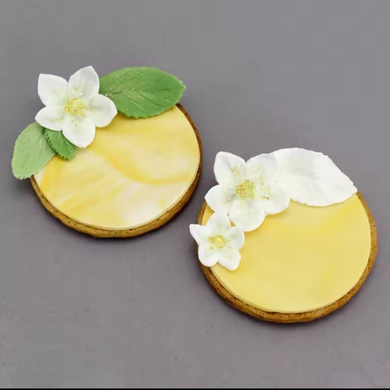 Silicone Strawberry Flower Leaf Mould Chocolate Fondant Sugarcraft Clay Resin gallery