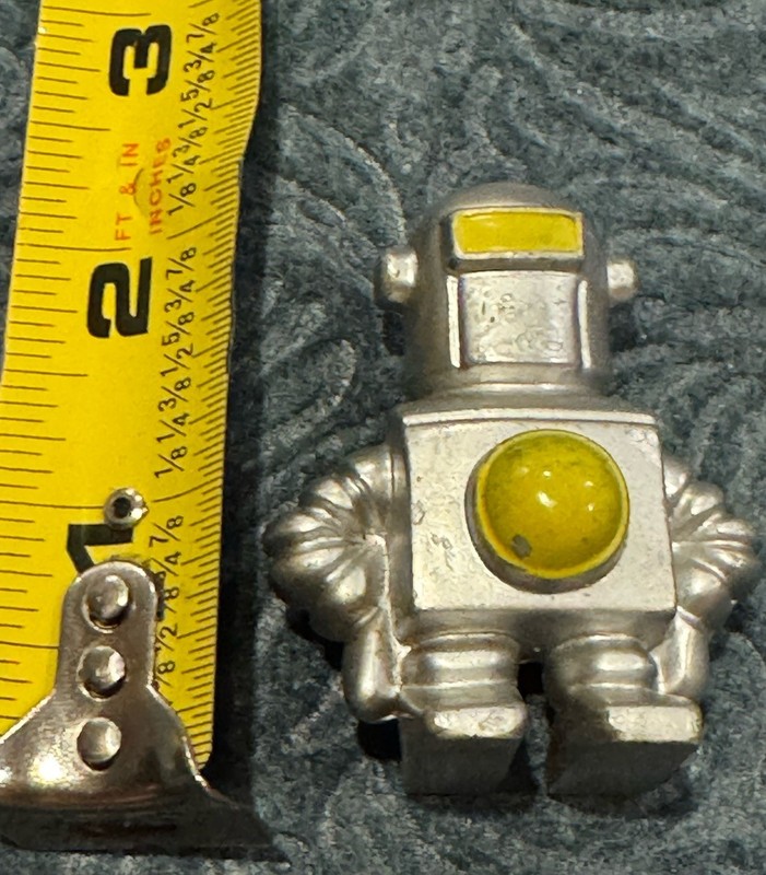 Vintage 1978 Wilton Cake Topper Decoration Robot Candle Holder Toy