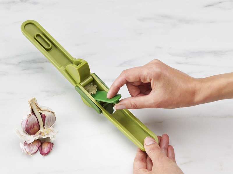 Joseph CleanForce Garlic Press - Mincer with One Size, Green gallery