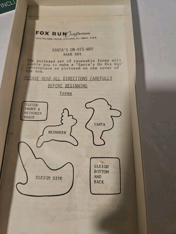 Vintage 1981 "Santas On His Way Bake Set" Kit- Cookie Cutters, Recipe Christmas gallery