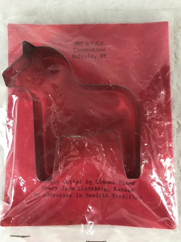 1992 Elenna Firme C.C.C.C. The Dala Horse 4″ Cookie Cutter – New in Package