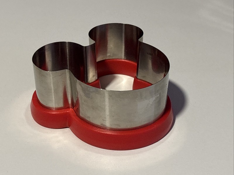 Mickey Mouse Head Shape Deep Cutting Cookie Cutter Metal Red Edge 3.75” gallery