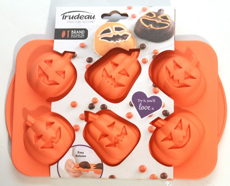 2 New Trudeau Halloween Structure Silicone Cupcake Molds Spider Webs & Pumpkins! gallery