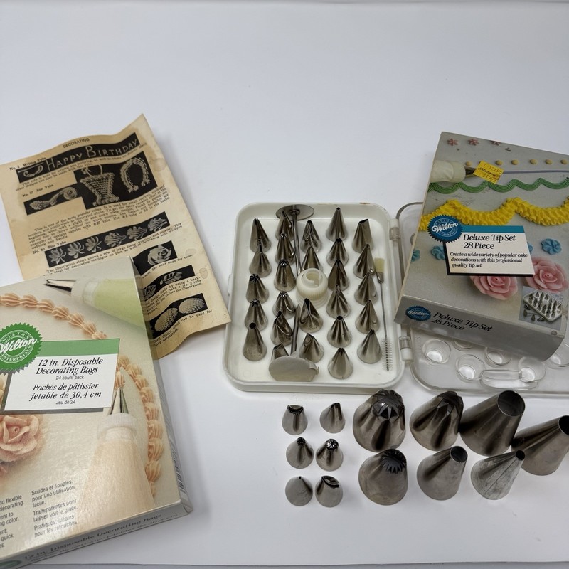 Wilton Cake Decorating Tips And Case Piping Bags Ateco Tips