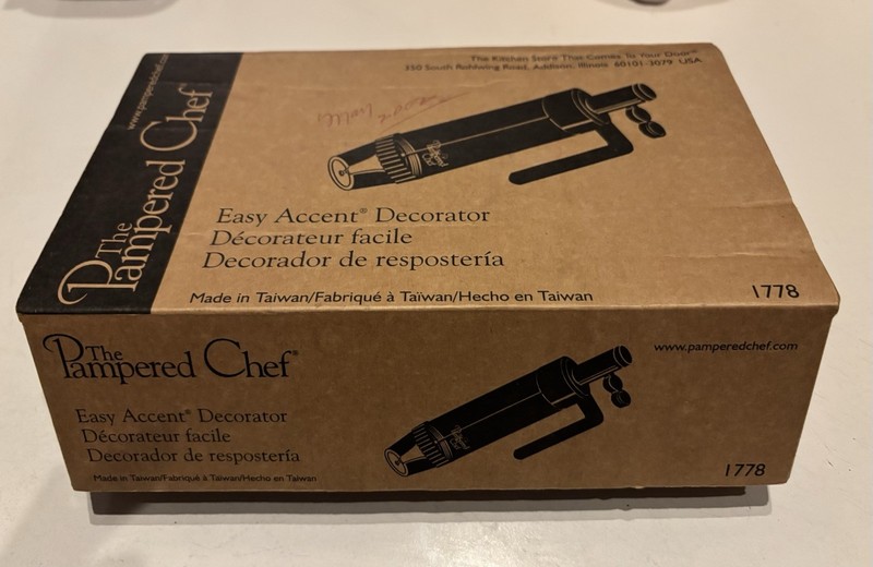 The Pampered Chef Easy Accent Decorator Tool Kit #1778 New In Box