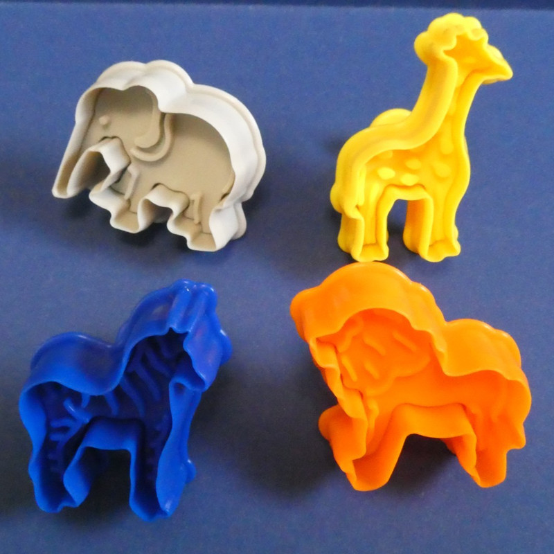 NEW, UNUSED LOT OF 4 ANIMAL 2"- 3" COOKIE STAMPERS - LION-ZEBRA-GIRAFFE-ELEPHANT gallery