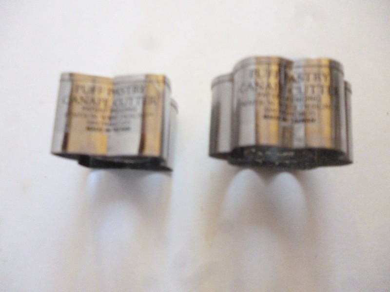 QUICK-EZE STAINLESS STEEL PUFF PASTRY 4 CANAPE CUTTERS gallery