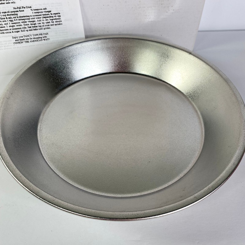 Cookin' the American Way Fancy Tops Pie Pan Set gallery