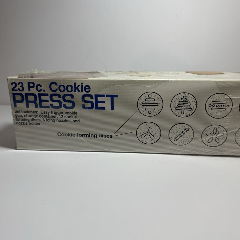 Progressive International Cookie Press Set 23 Pc White Plastic Metal GCP-31 gallery