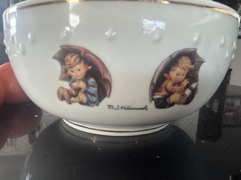 Goebel Porcelain Cake Plate Pedestal Stand & serving bowl Hummel Stormy Weather gallery