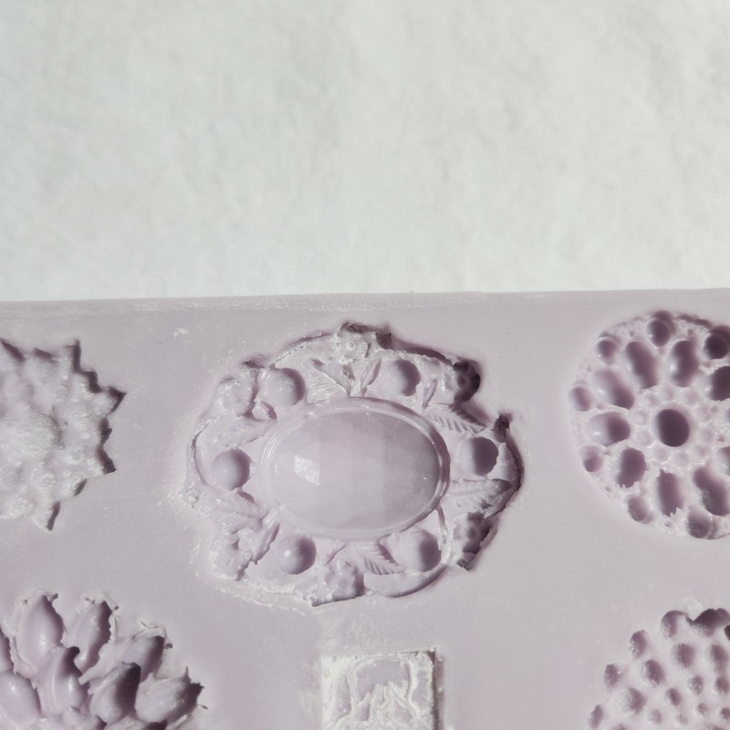 Karen Davies Brooches Fondant Mold Silicone Jewelry Buttons 5 Cavity Cake Decor gallery