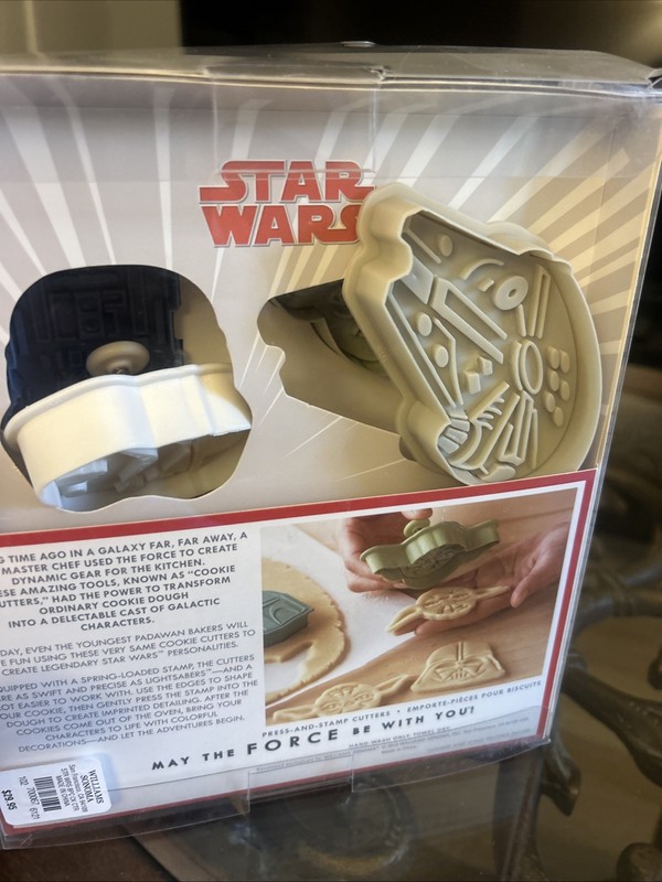 Star Wars Cookie Cutters Williams Sonoma Set of 8 NIB gallery