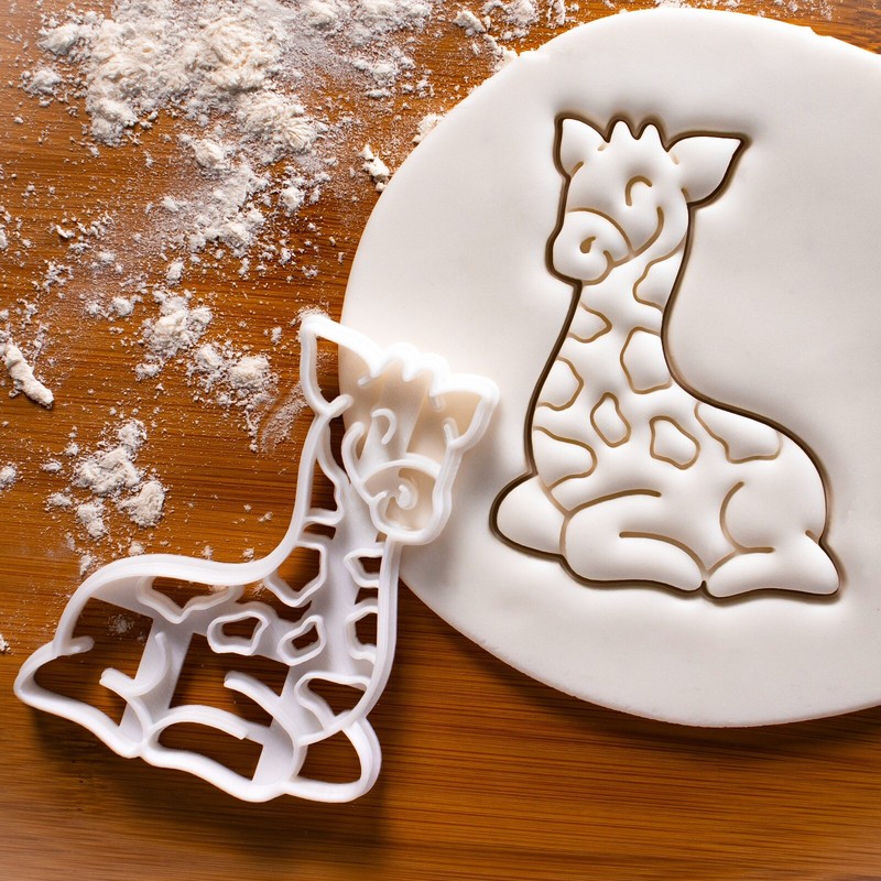Baby Giraffe Cookie Cutter – cute wildlife safari animal baby shower jungle zoo