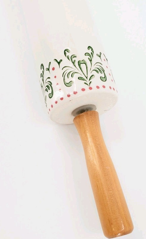 Anthropologie Maelle Rolling Pin Green Holiday Rolling Pin