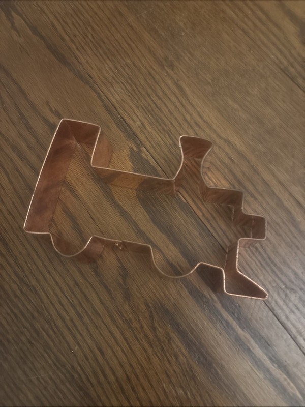 COPPER COOKIE CUTTER –train. 5.5 X 3.5