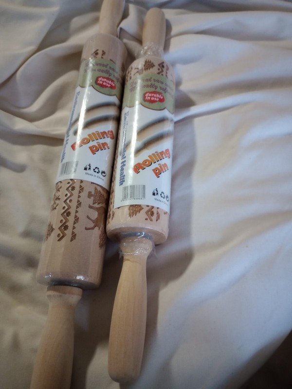 Koogel Embossed Rolling Pins Set, 2 Pcs Different Sizes Christmas Wooden Roll…