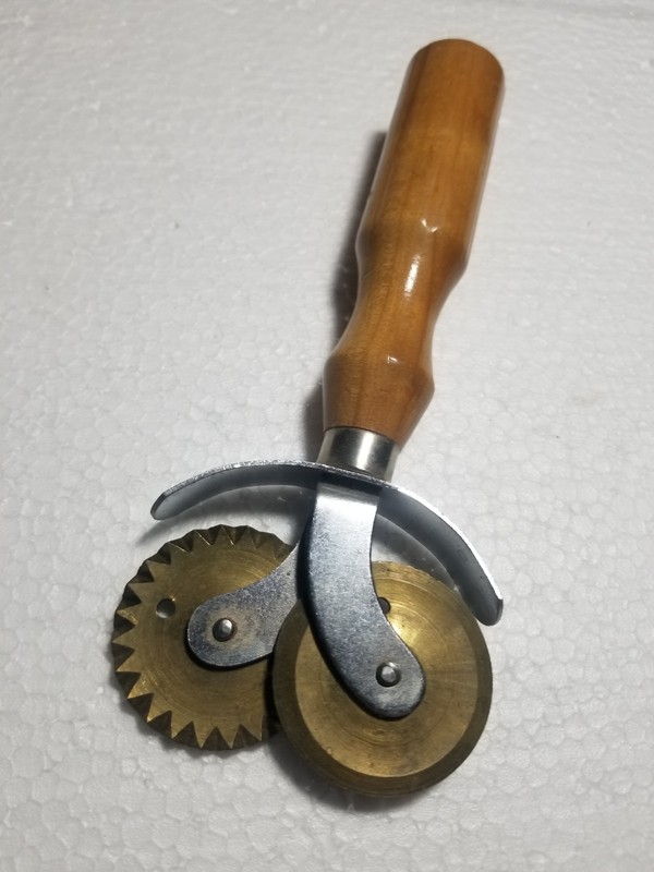 VTG Inox Italy Berarducci Pastry Pie Cutter Crimped Smooth Brass Blades 6" gallery