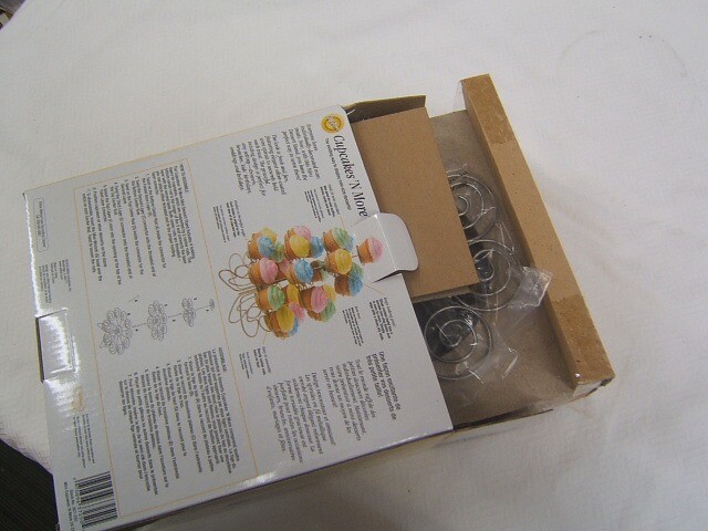 Wilton Cupcakes 'N More Mini Dessert Stand Holds 24 New in Orig Box gallery