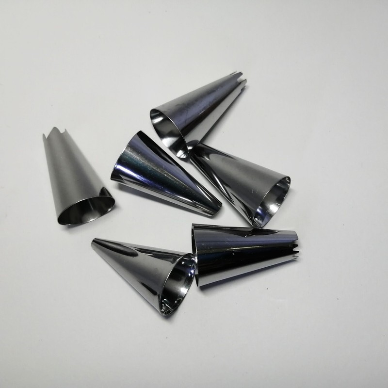 Stainless Steel Piping Nozzle Flower Cake Decorating Icing Buttercream Bakeries gallery