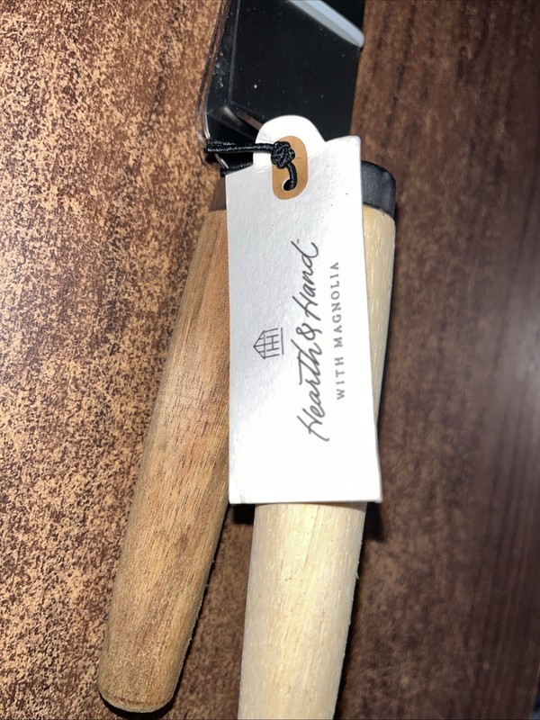 Hearth & Hand with Magnolia Wood & Metal Icing Spreader Set 2 piece gallery