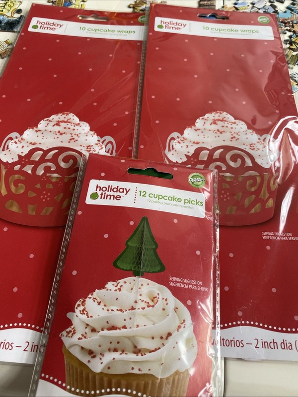 Wilton Holiday Time Red Cupcake Wraps 2 Pks Of 10 + 12 Xmas 🌲 Cupcake Picks New