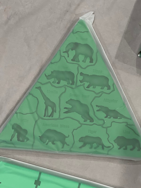 Jacobake Silicone Gummy Candy Mold Alligator Shark Whale Walrus Apex Predators gallery