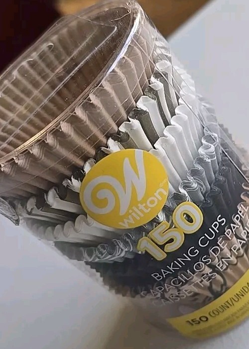 Wilton Modern Solid & Print Design Baking Cups - Black White Gold - 150 Pieces gallery