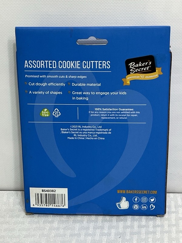 Bakers Street Cookie Cutters Set - Lot of 7 Fall Leaves Acorn Autumn NEW IN BOX gallery