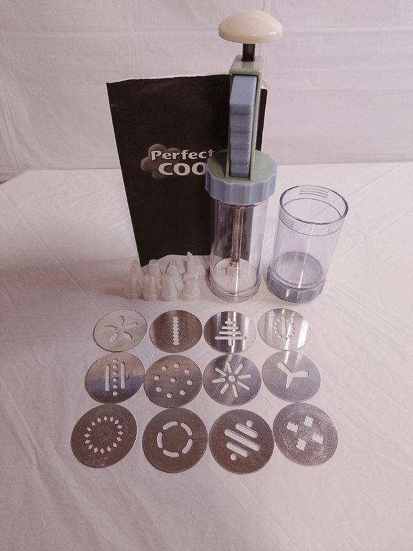 Vintage Perfect Cookie Bakery Press Kit As Seen On TV Cookie Maker gallery
