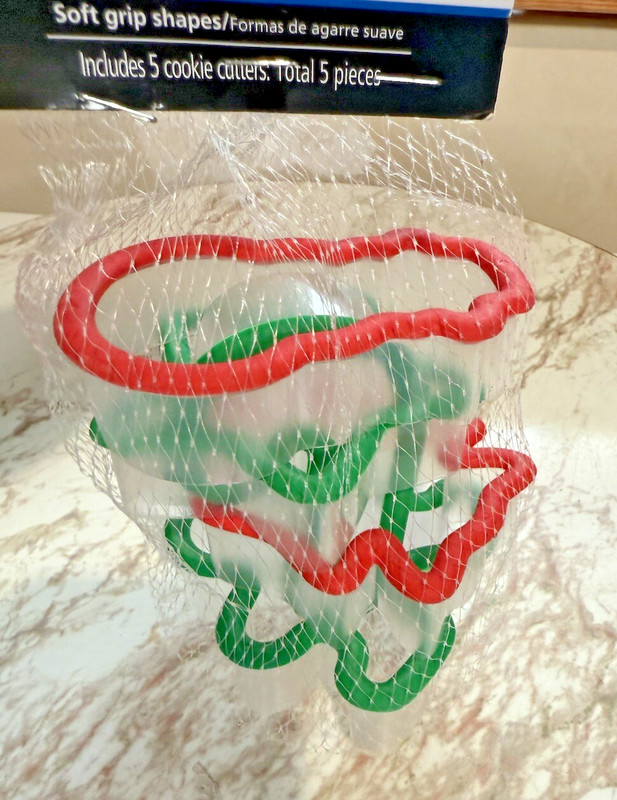 2pkg Christmas Cookie Cutter Seasonal Shape Sets Mainstays & Holiday Time gallery