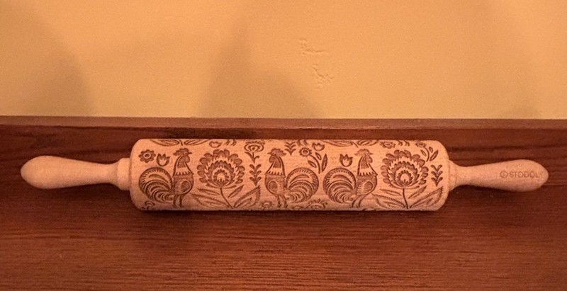 Stodola Wooden Embossing Rolling Pin Rooster Floral Pattern Easy Grip Handle