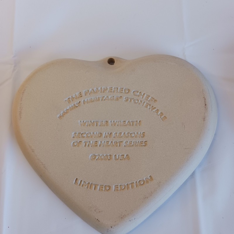 Two Pampered Chef Family Heritage Winter Wreath Welcome Home Heart Cookie Molds gallery