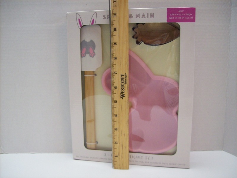 3 Piece Baking Set Pink Rabbit Silicone Mold & Cookie Cutter & Spatula - NEW gallery