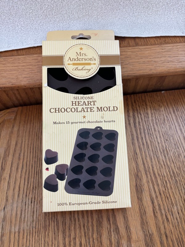 HEART CHOCOLATE MOLD NEW MRS. ANDERSON’S BAKERY