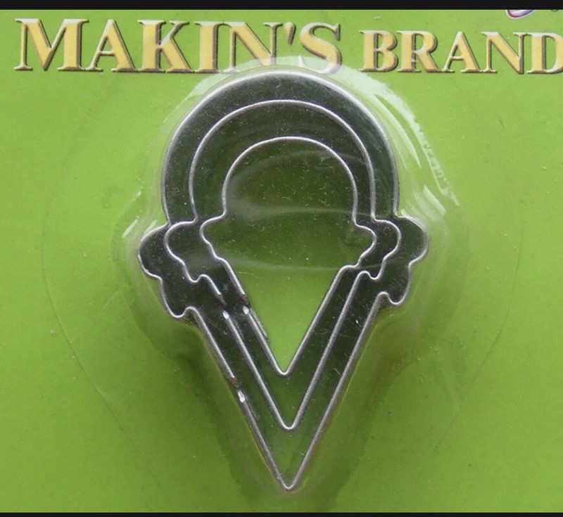 Set Of 3 Makin’s Metal Clay Cutters -Cake Decorating -Ice Cream Cones -Tumdee