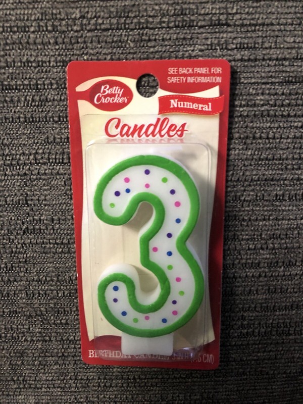 Betty Crocker #3 Numeral * Candles Birthday Cake Candle *White with Green 3 inch gallery