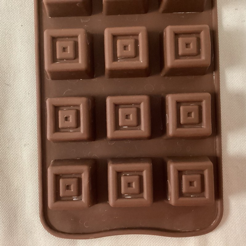 Lot of Six /6 Chocolate Candy Molds Silicone Christmas Valentine Flowers Heart gallery