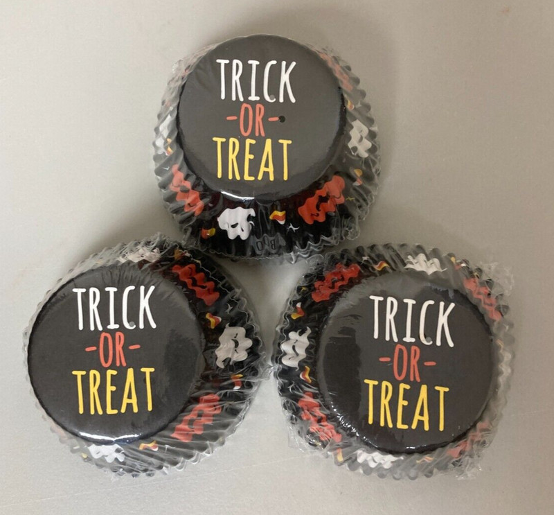 (Pack of 3) 3″ 48CT Great Value Halloween Cupcake Baking Cups “Trick or Treat”