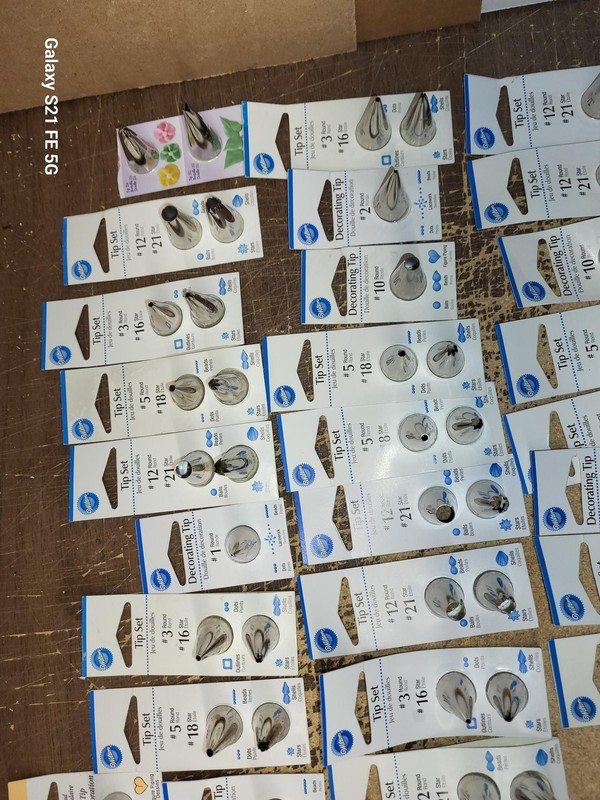 Lot of 72 New Packages of Wilton Cake Decorating Metal Tips Lot A gallery