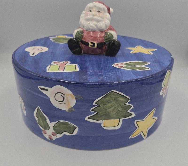 Nantucket Cake Plate Cover Lid Christmas Theme Santa Topper 7″ H