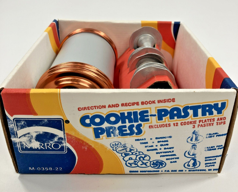 Vintage Mirro Cookie Pastry Press M-0358-22 With 12 discs & 3 Pastry Tips & Box gallery